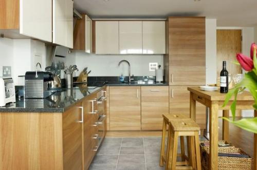 Tủ bếp MDF chống ẩm được sử dụng rộng rãi